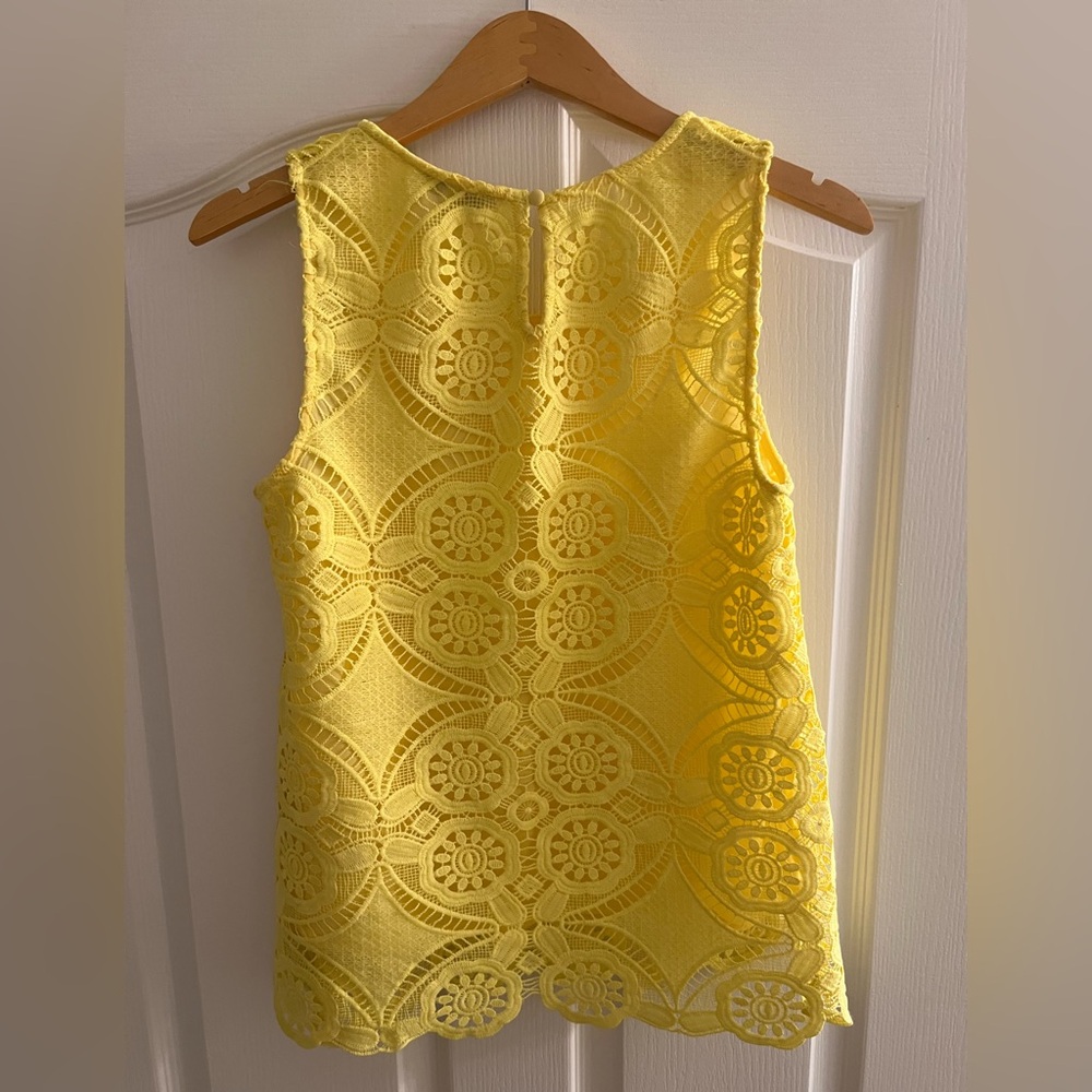 Skies Are Blue Yellow Sleeveless Tank Top - Picture 3 of 3